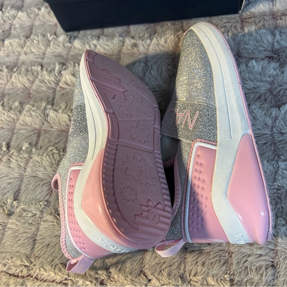 Nautica Light Up Alois Girl Sneakers Size 2 Sparkle - Picture 5 of 6